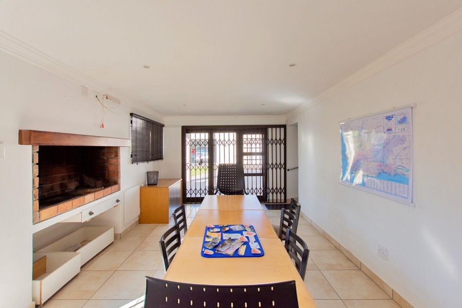 7 Bedroom Property for Sale in Middedorp Western Cape